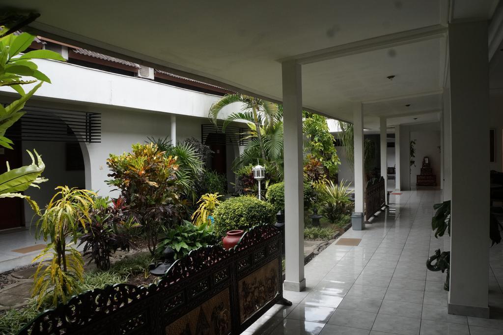 Hotel Kirana Yogyakarta Extérieur photo