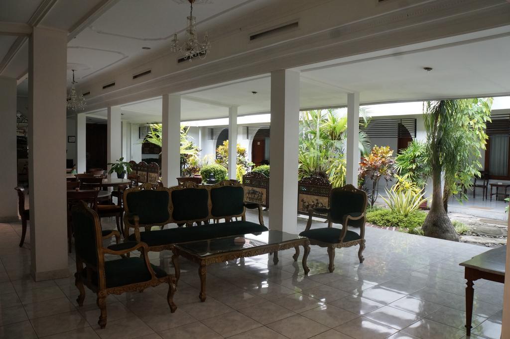 Hotel Kirana Yogyakarta Extérieur photo